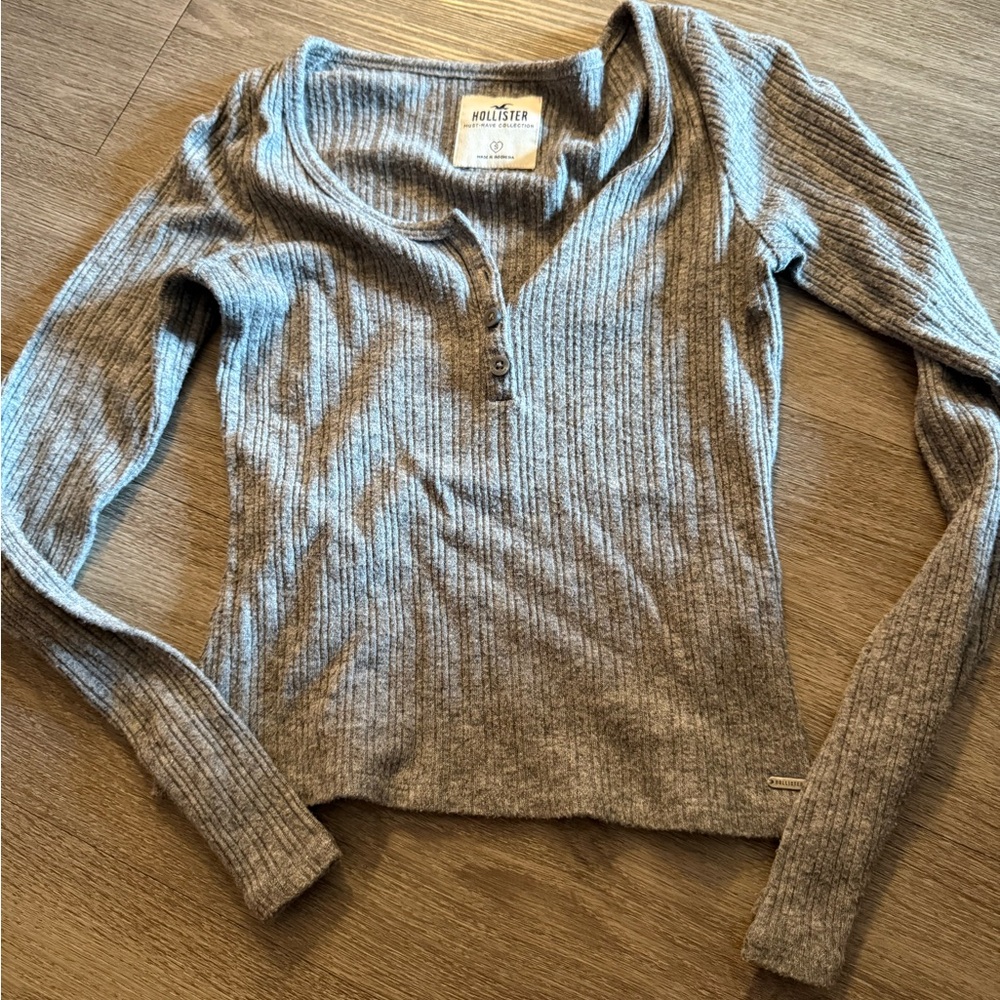 Hollister Top